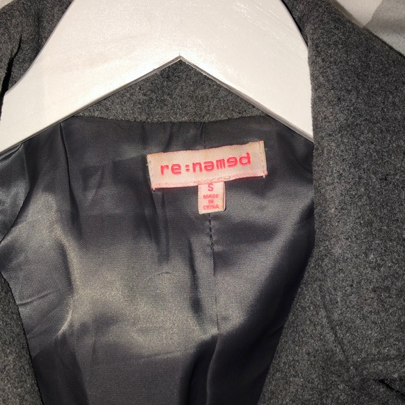 Very cute and warm cropped jacket! - Picture 2 of 2